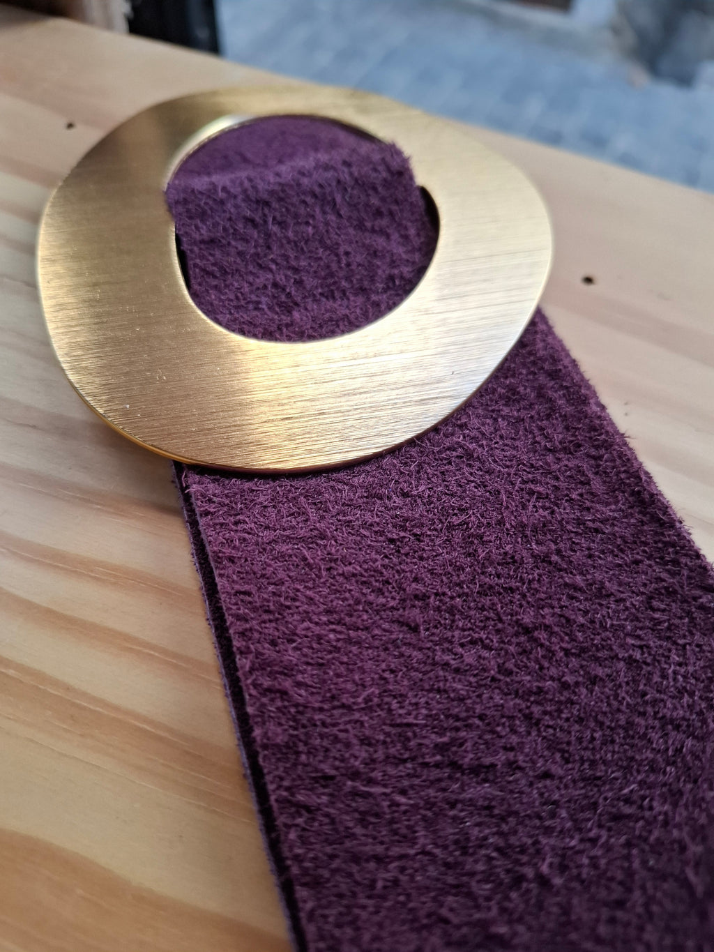 Cinturón hebilla dorada